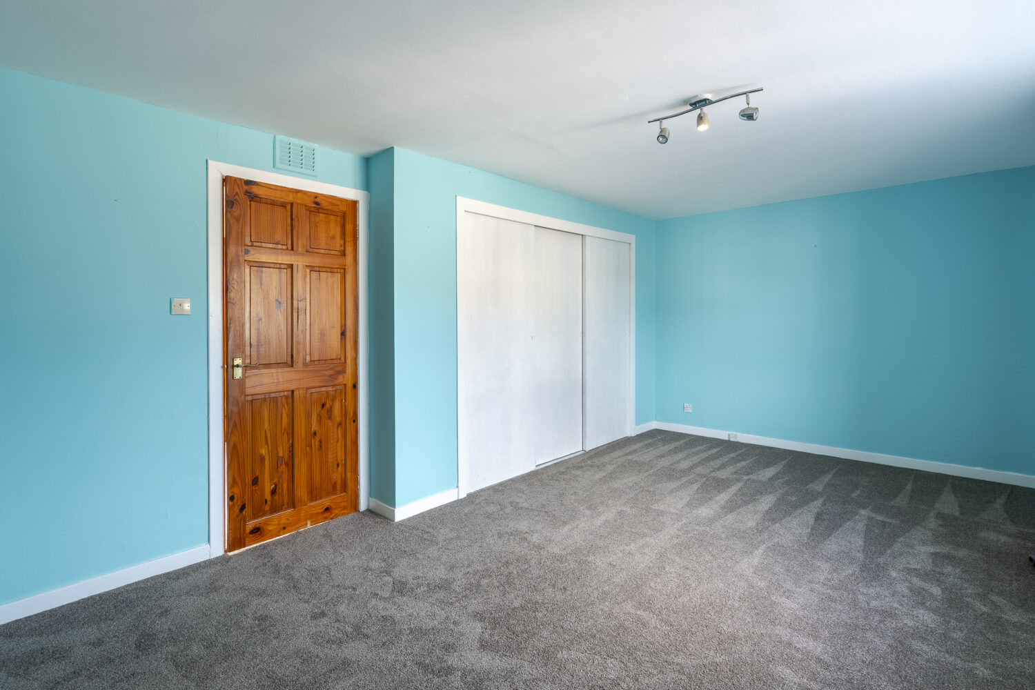 17.-Bedroom-view