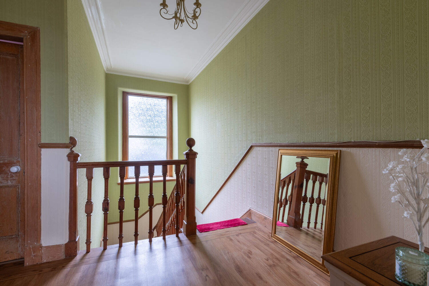 10. Landing and Stairs