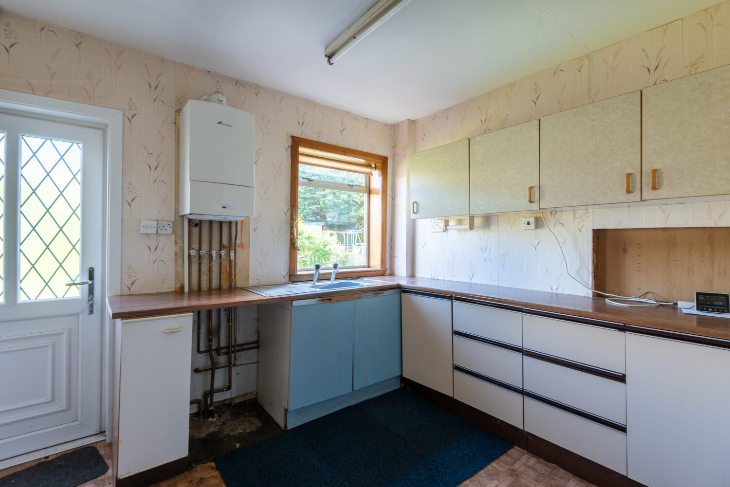 12.-Kitchen
