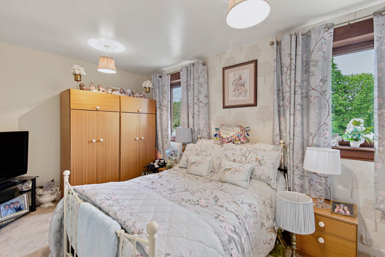 13.-Bedroom