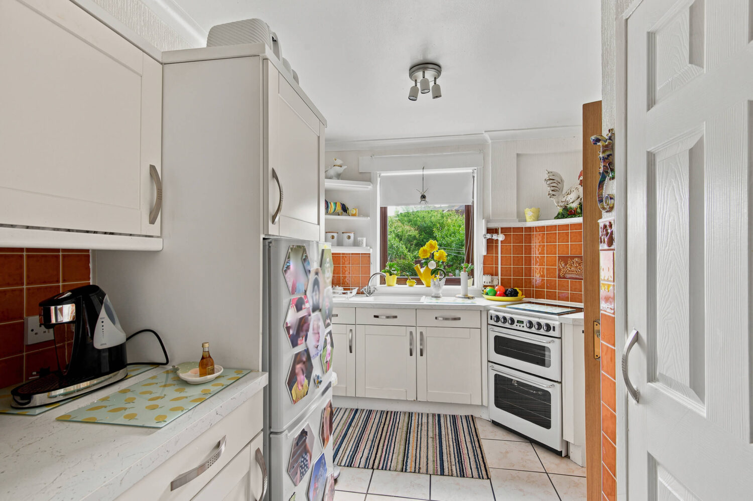 9.-Kitchen-1