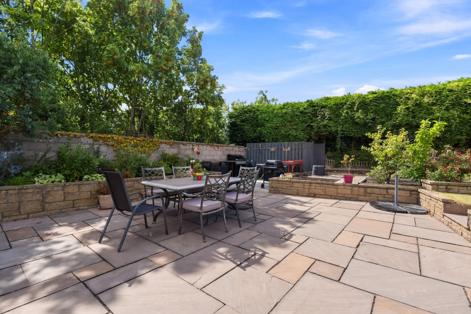 Garden 3 - Dining