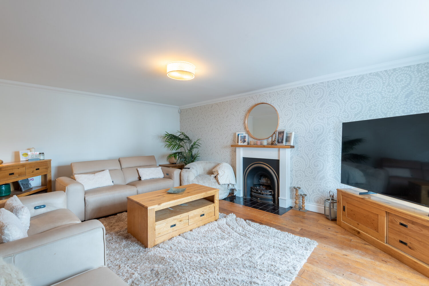 11. Lounge